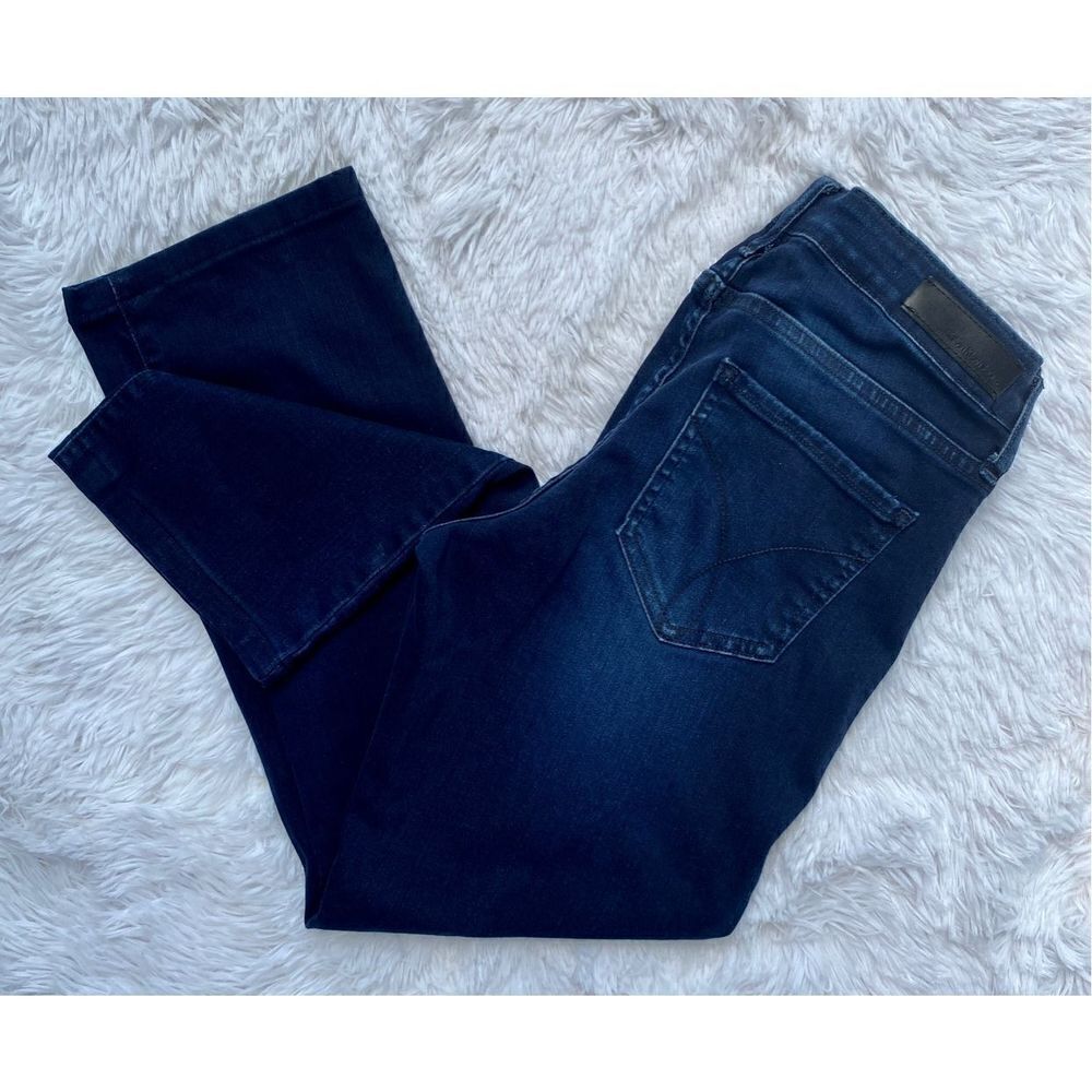 Calvin Klein SZ W28 L32 Women’s Dark Denim Factory Faded Straight Leg Je…
